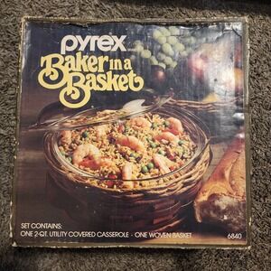 Vintage Baker‎ In A Basket 2 Qt. Utility Covered Casserole Woven Basket. NOS